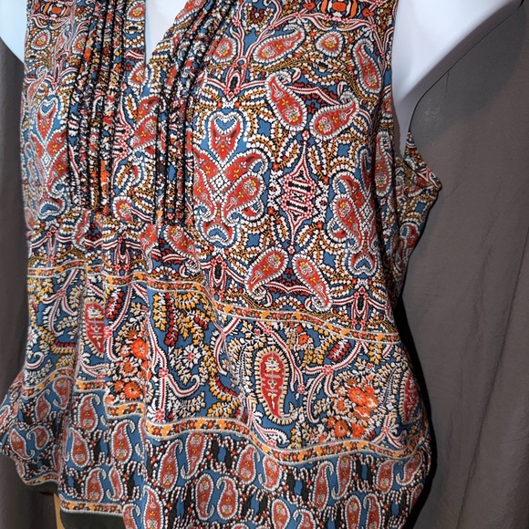 Colorful Patterned Top - Picture 2 of 6